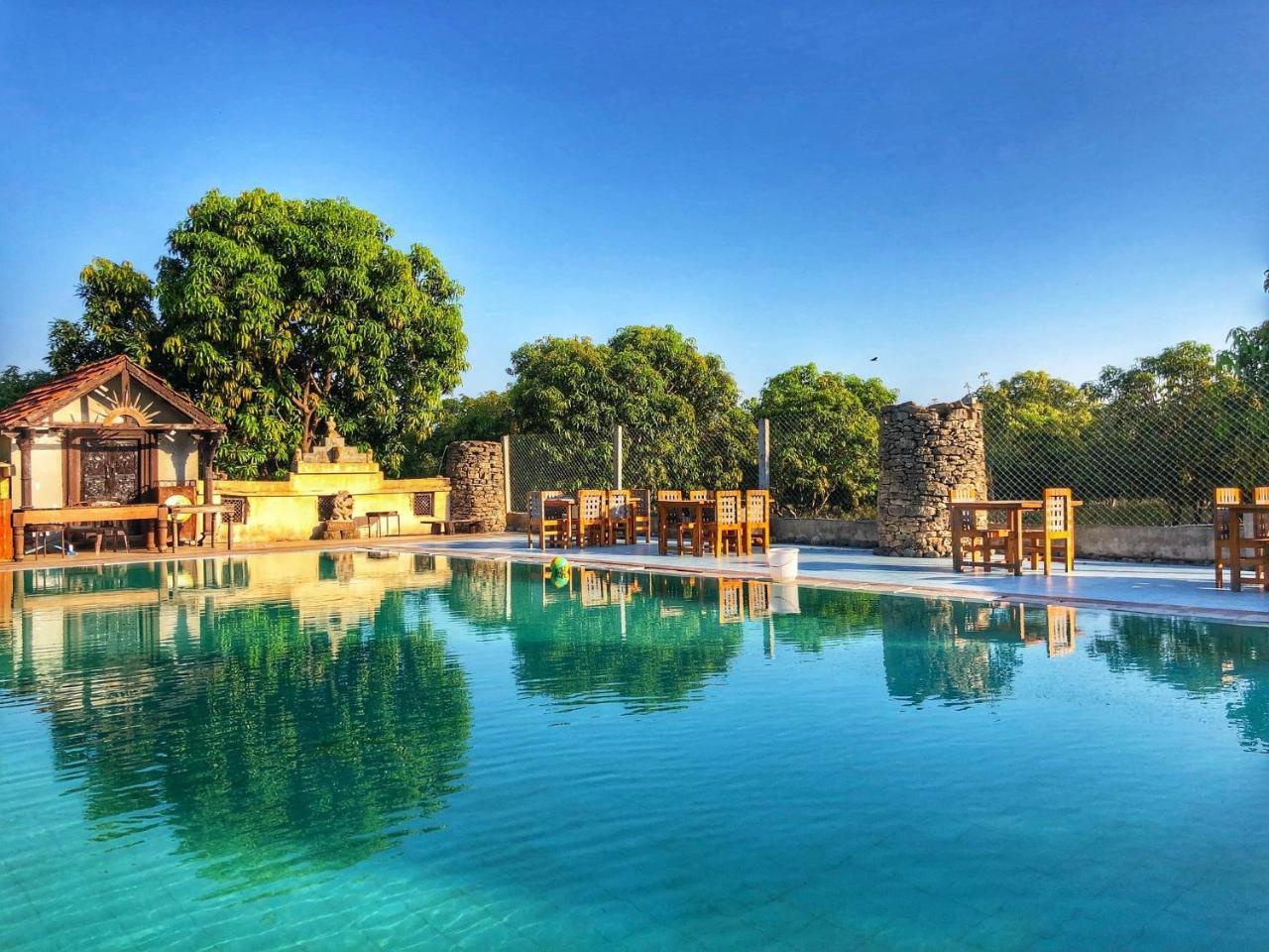 Gir Lions Paw Resort With Swimming Pool Sasan Gir Exterior photo